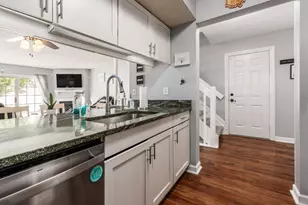 5382 Coral Berry Dr, Columbus, OH 43235 - Photo 9
