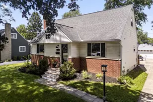 536 E Weisheimer Rd, Columbus, OH 43214 - Photo 3