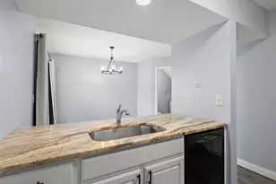 4919 Dublin Falls, Columbus, OH 43221 - Photo 11
