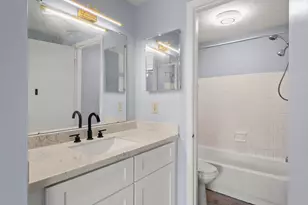 4919 Dublin Falls, Columbus, OH 43221 - Photo 27