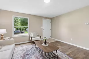 656 Breathitt Ave, Columbus, OH 43207 - Photo 7