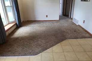 2796 Banner Ln, Columbus, OH 43224 - Photo 3