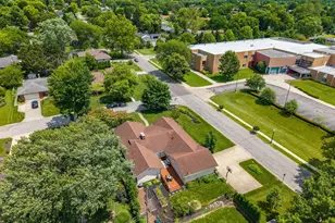 1463 Wakefield Ct E, Columbus, OH 43209 - Photo 7