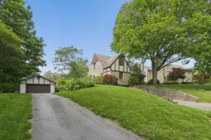 2050 Upper Chelsea Rd, Columbus, OH 43221 - Photo 1