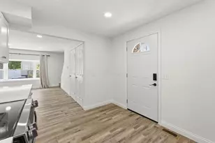 1558 Forest St, Columbus, OH 43206 - Photo 15