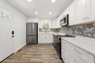 1558 Forest St, Columbus, OH 43206 - Photo 13