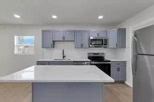 1181 Minnesota Ave, Columbus, OH 43211 - Photo 29