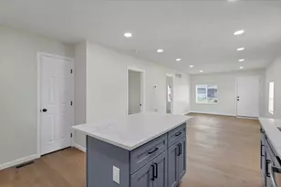 1181 Minnesota Ave, Columbus, OH 43211 - Photo 27