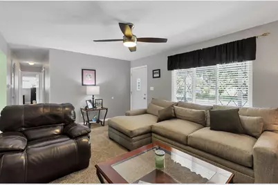 747 Hunt Valley Drive, Reynoldsburg, OH 43068 - Photo 9