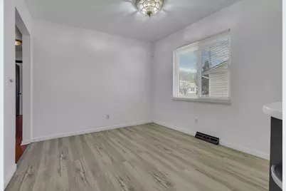 1546 Sandalwood Place, Columbus, OH 43229 - Photo 17