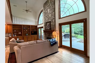 786 Robbins Way, Worthington, OH 43085 - Photo 9