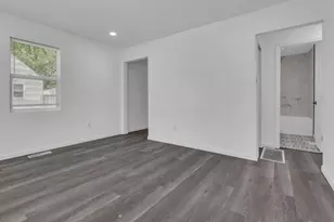 2516 Hiawatha St, Columbus, OH 43211 - Photo 9