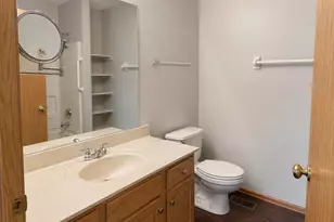 1000 Oak Bay Dr, Galloway, OH 43119 - Photo 5