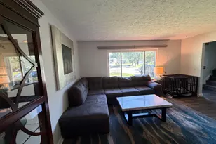 655 Falls Pl, Reynoldsburg, OH 43068 - Photo 3