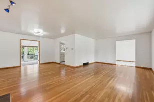 2690 Burnaby Dr, Columbus, OH 43209 - Photo 5