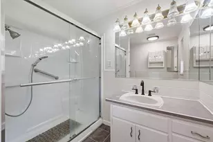 2690 Burnaby Dr, Columbus, OH 43209 - Photo 17