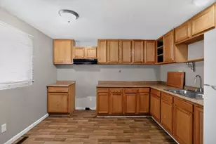 923 Wedgewood Dr, Columbus, OH 43228 - Photo 7