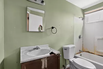 923 Wedgewood Drive, Columbus, OH 43228 - Photo 17