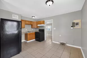 2663 Azelda St, Columbus, OH 43211 - Photo 11