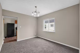 108 Florence Ave, Columbus, OH 43228 - Photo 7