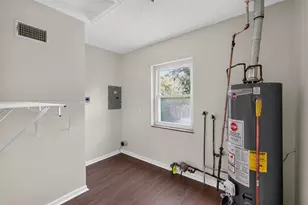 108 Florence Ave, Columbus, OH 43228 - Photo 15