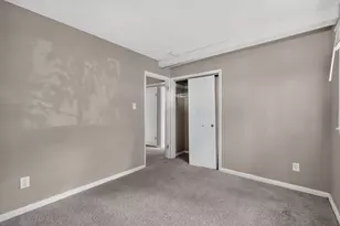 4706 Dundee Ave, Columbus, OH 43227 - Photo 13