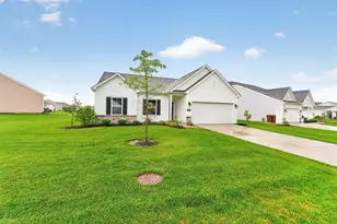 327 Mannaseh Dr W, Granville, OH 43023 - Photo 45