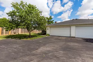 2469 Warm Springs Dr, Hilliard, OH 43026 - Photo 33