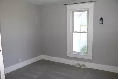 704 W Sugar Street, Mount Vernon, OH 43050 - Photo 5