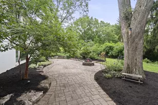 883 Clover Dr, Columbus, OH 43235 - Photo 43