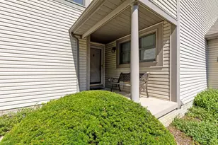 1068 Cypress Ln, Columbus, OH 43230 - Photo 5