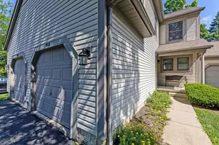 1068 Cypress Ln, Columbus, OH 43230 - Photo 3