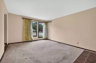 1275 Le Anne Marie Cir, Columbus, OH 43235 - Photo 17