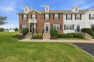 1075 Shady Lake Dr, Columbus, OH 43228 - Photo 1