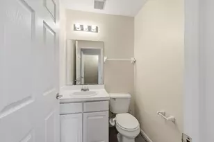 1075 Shady Lake Dr, Columbus, OH 43228 - Photo 11