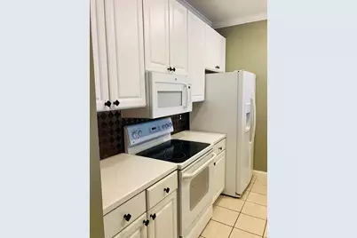 2245 Riverside Drive #403, Columbus, OH 43221 - Photo 11