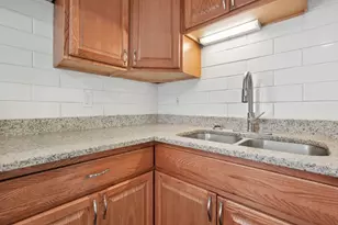 2238 Perkins Ct, Columbus, OH 43229 - Photo 11