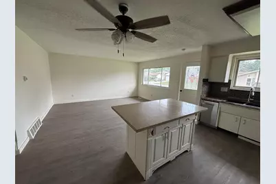 4900 Kresge Drive, Columbus, OH 43232 - Photo 5