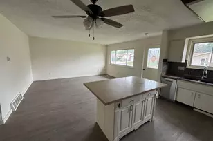 4900 Kresge Dr, Columbus, OH 43232 - Photo 5