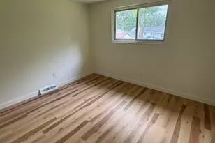 4900 Kresge Dr, Columbus, OH 43232 - Photo 11