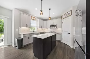 9063 Farlington Dr, Blacklick, OH 43004 - Photo 9