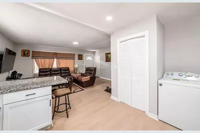 2153 Dawnlight Avenue, Columbus, OH 43211 - Photo 7