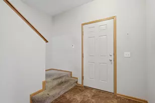 6015 Grand Strand Ave, Westerville, OH 43081 - Photo 7
