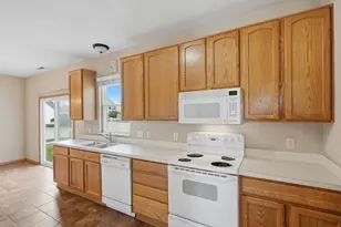 6015 Grand Strand Ave, Westerville, OH 43081 - Photo 15