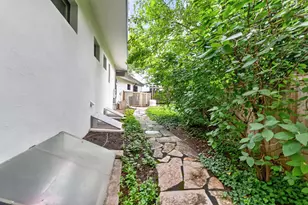 1980 Hillside Dr, Columbus, OH 43221 - Photo 133