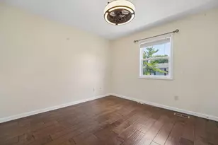 817 Pineway Dr, Columbus, OH 43085 - Photo 9