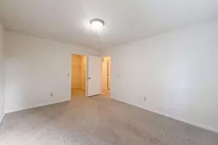 4625 Kenross Dr, Columbus, OH 43207 - Photo 13