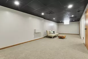 142 N Kellner Rd, Columbus, OH 43209 - Photo 33