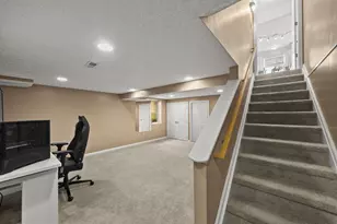 110 Lantern Chase Ct, Delaware, OH 43015 - Photo 35