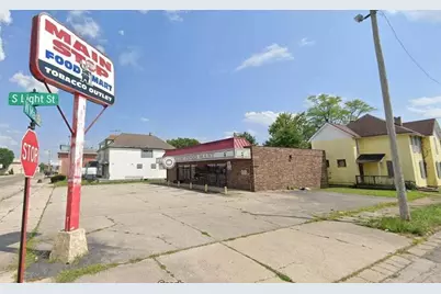 637 W Main Street, Springfield, OH 45504 - Photo 1